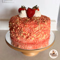 𝓝𝓔𝓦 Strawberry Crunch Cake